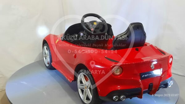 Rastar La Ferrarî 12V 7 Amper Akülü Araba Kırmızı