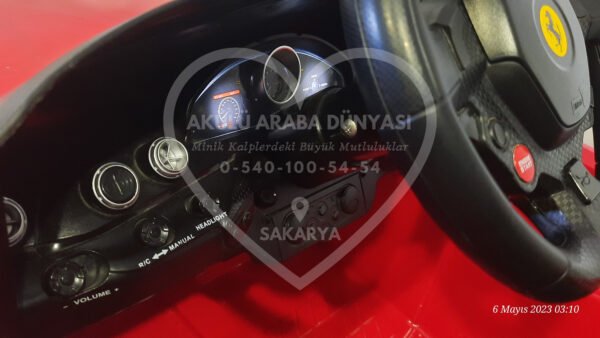 Rastar La Ferrarî 12V 7 Amper Akülü Araba Kırmızı