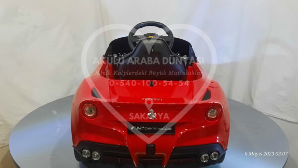 Rastar La Ferrarî 12V 7 Amper Akülü Araba Kırmızı