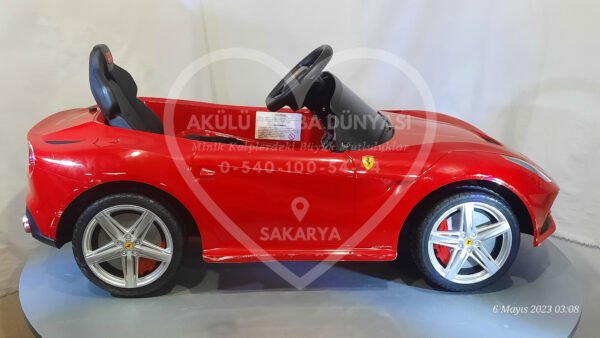 Rastar La Ferrarî 12V 7 Amper Akülü Araba Kırmızı