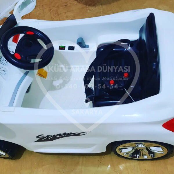 Baby2Go 650 49 12V Akülü Araba