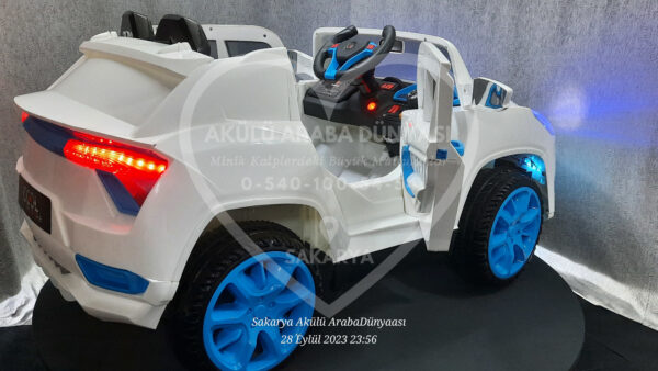 Furkan Toys Maseratî Zomana 12V Akülü Jip (Jeep) Beyaz