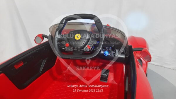 Rastar Ferrari 12V Akülü Araba