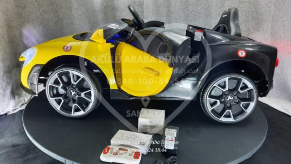 Akar Toys Velocy Primero Quantum 12 Volt Kumandalı Akülü Araba Sarı