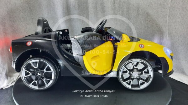 Akar Toys Velocy Primero Quantum 12 Volt Kumandalı Akülü Araba Sarı