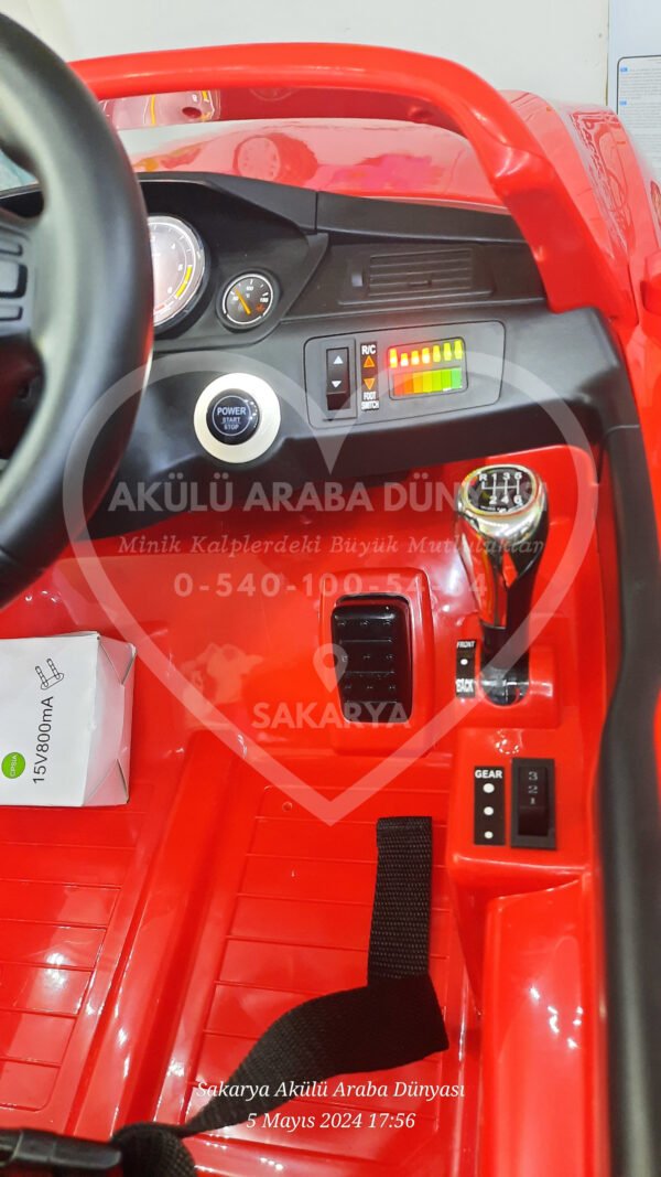 Kraft BMW 4 Seri Coupe Akülü Araba 12 Volt Kırmızı