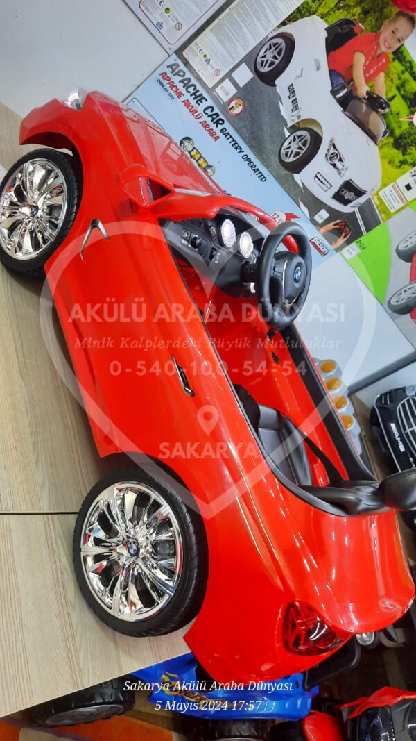 Kraft BMW 4 Seri Coupe Akülü Araba 12 Volt Kırmızı