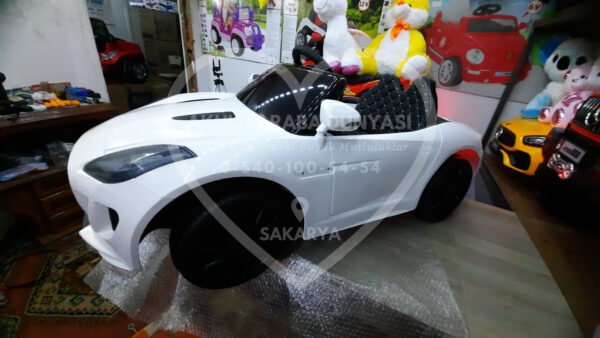 BabyHope 442 Cougar 12 Volt Akülü Araba Beyaz