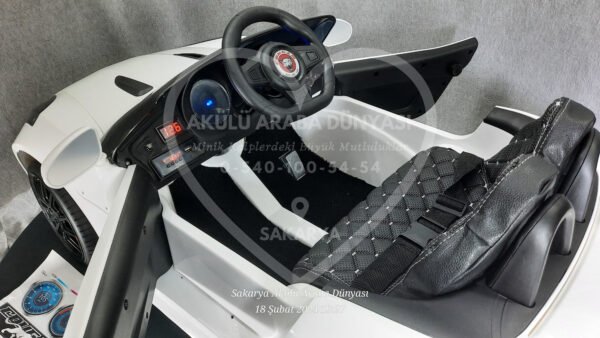 BabyHope 442 Cougar 12 Volt Akülü Araba Beyaz