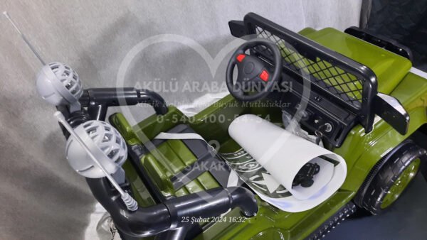 Dolu 8083 Commando Uzaktan Kumandalı 12 V Akülü Araba