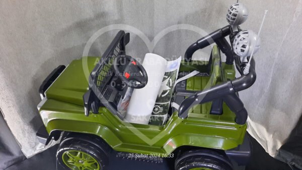 Dolu 8083 Commando Uzaktan Kumandalı 12 V Akülü Araba