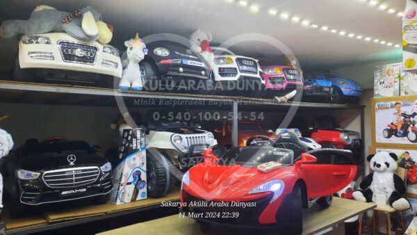 Akar Toys Velocy Primero Quantum 12 Volt Kumandalı Akülü Araba Kırmızı