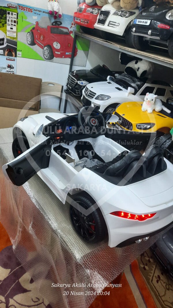 BabyHope 442 Cougar 12 Volt Akülü Araba Beyaz