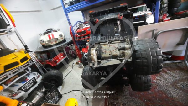 Peg Perego Gaucho Rock'in Akülü Araba Motorlu Şanzuman 12 Volt