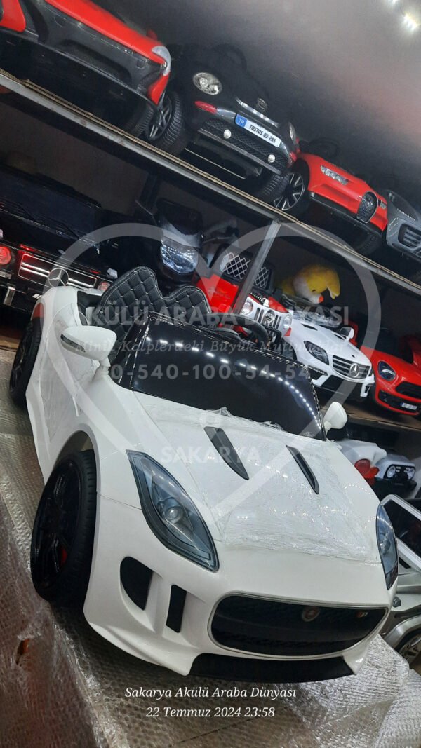 BabyHope 442 Cougar 12 Volt Akülü Araba Beyaz