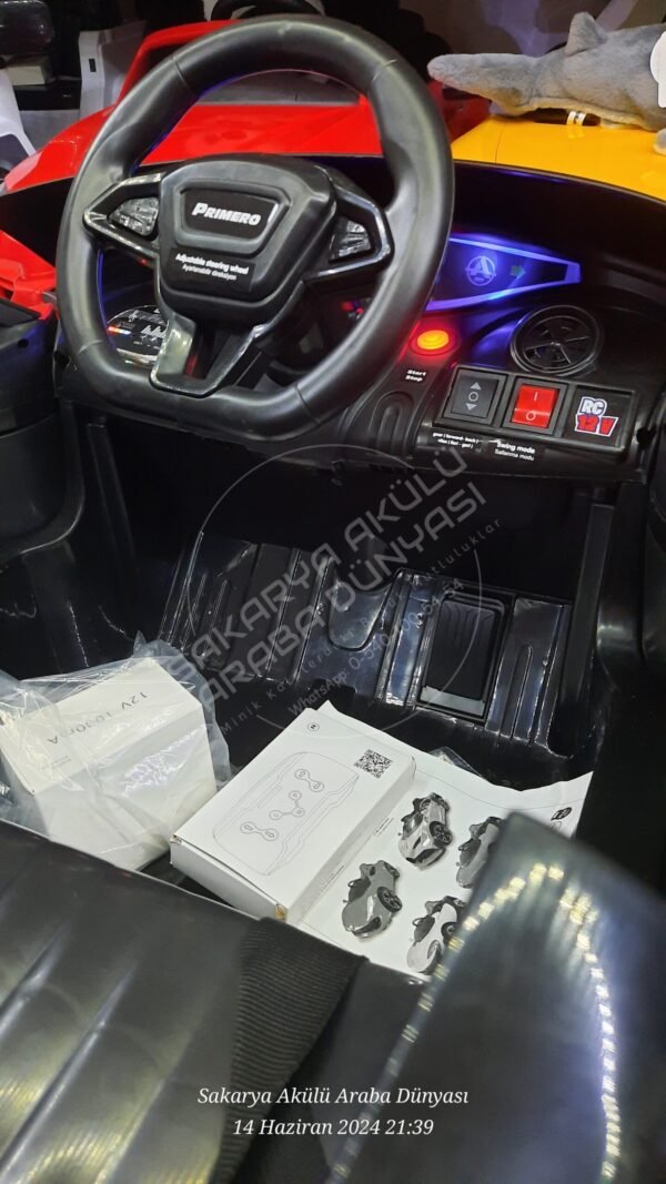 Akar Toys Velocy Primero Quantum 12 Volt Kumandalı Akülü Araba Kırmızı