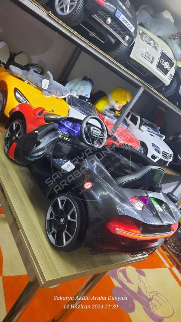 Akar Toys Velocy Primero Quantum 12 Volt Kumandalı Akülü Araba Kırmızı