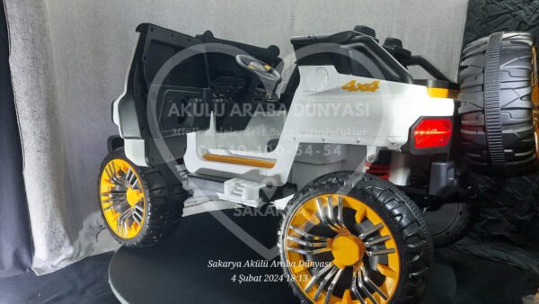 Better XXXL Çift Kişilik Akülü Araba Jip Jeep Telefon Kontrollü Eva Lastik