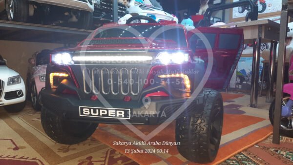 Süper 4x4 12 Volt Eva Teker Akülü Araba Kumandalı