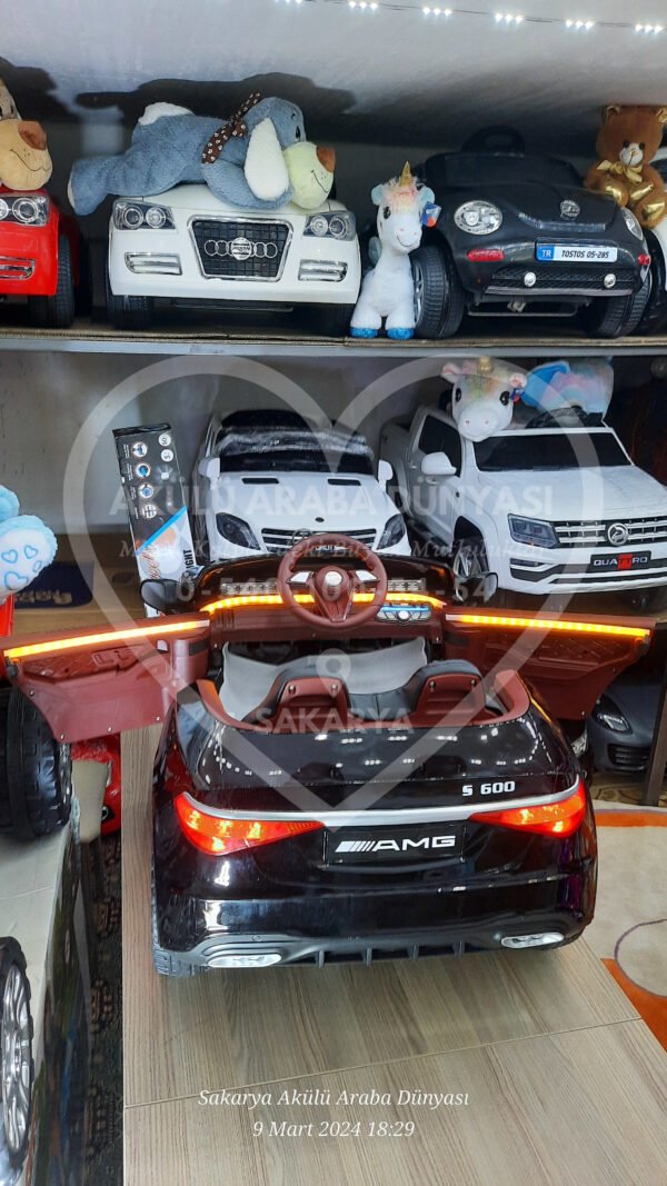 S600 4x4 Eva Teker 12 Volt Akülü Araba Işıklı Kapı