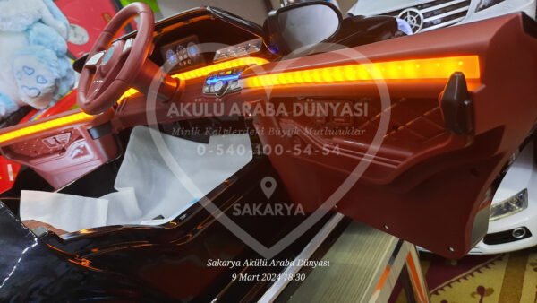 S600 4x4 Eva Teker 12 Volt Akülü Araba Işıklı Kapı