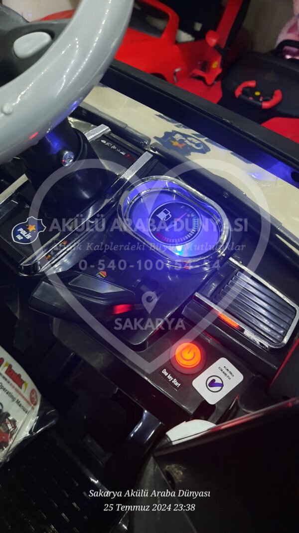 4×2 İznik 12 Volt Çift Kişilik Polis Akülü Araba (96-445) - Görsel 11