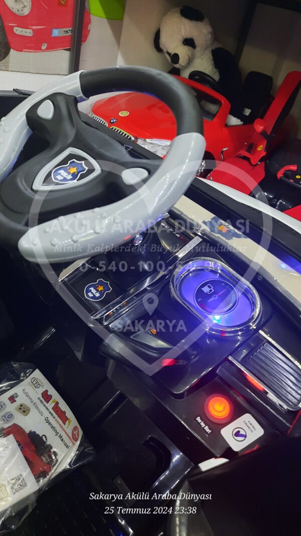 4×2 İznik 12 Volt Çift Kişilik Polis Akülü Araba (96-445) - Görsel 12