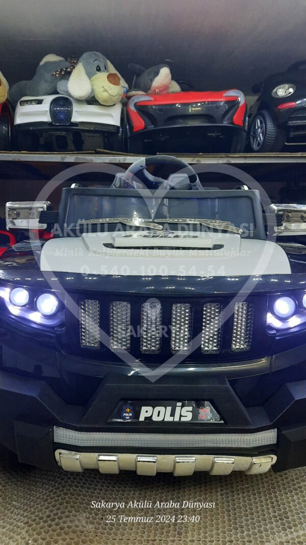 4×2 İznik 12 Volt Çift Kişilik Polis Akülü Araba (96-445) - Görsel 1