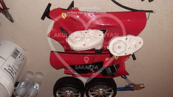 Ferrari Rastar F12 Direksiyon Şanzumanı Arka Motor Kapı İç Organ Ön Göğüs Akülü Araba Yedek Parçaları