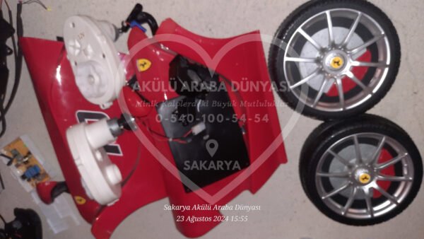 Ferrari Rastar F12 Direksiyon Şanzumanı Arka Motor Kapı İç Organ Ön Göğüs Akülü Araba Yedek Parçaları