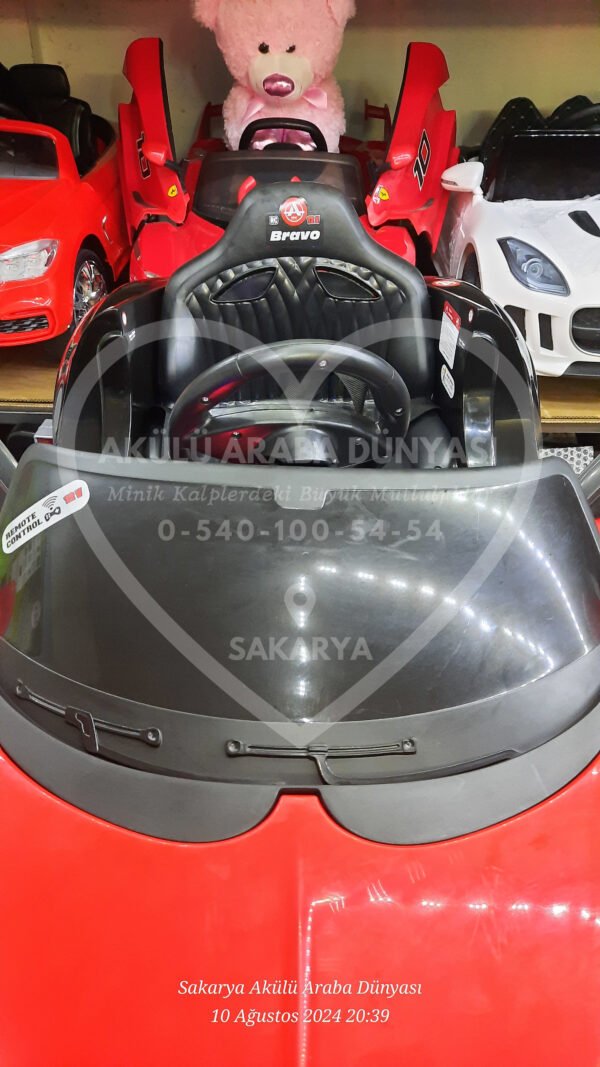 Akar Toys Bravo Kumandalı 4X2 12 Volt Kırmızı Akülü Araba (95-363)