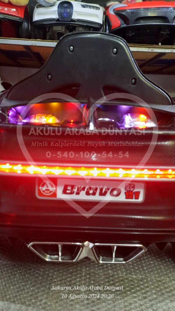 Akar Toys Bravo Kumandalı 4X2 12 Volt Kırmızı Akülü Araba (95-363)
