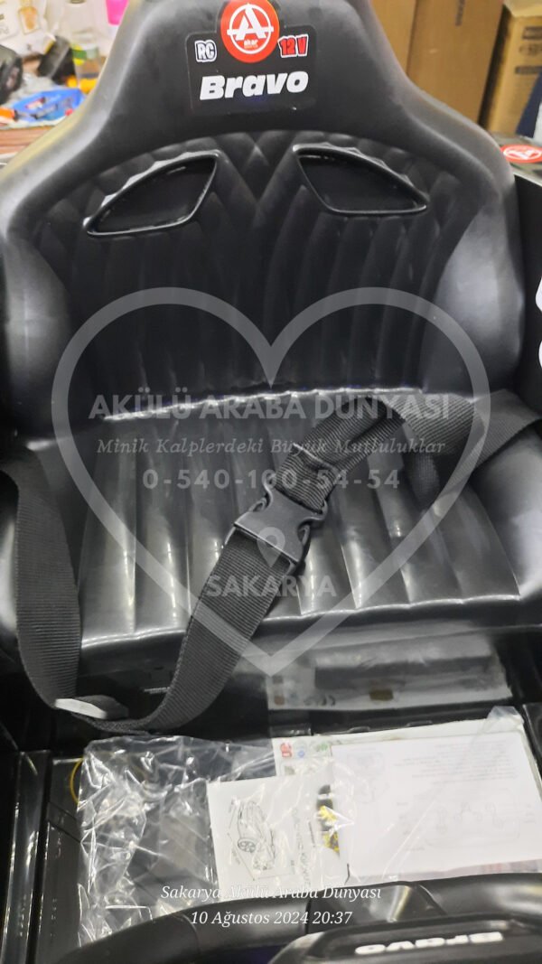 Akar Toys Bravo Kumandalı 4X2 12 Volt Kırmızı Akülü Araba (95-363)