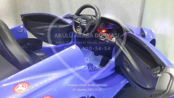 Akar Toys Favori Kumandalı 4X2 12 Volt Lacivert Akülü Araba (95-608)