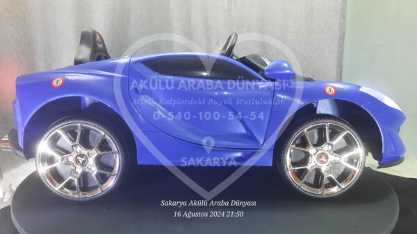 Akar Toys Favori Kumandalı 4X2 12 Volt Lacivert Akülü Araba (95-608)