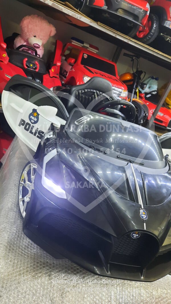 Akar Toys Style Kumandalı 4X2 12 Volt Siyah Polis Akülü Araba (96-452)