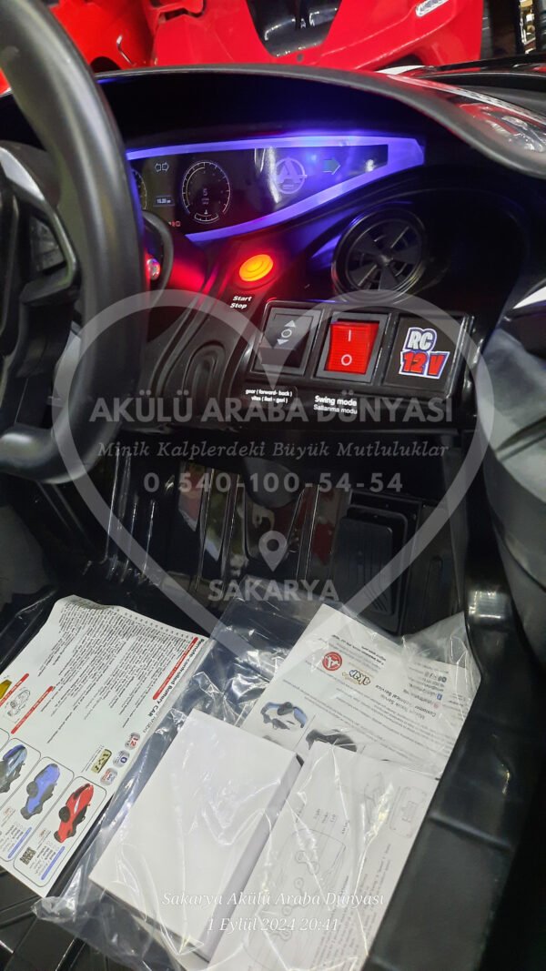 Akar Toys Style Kumandalı 4X2 12 Volt Siyah Polis Akülü Araba (96-452)