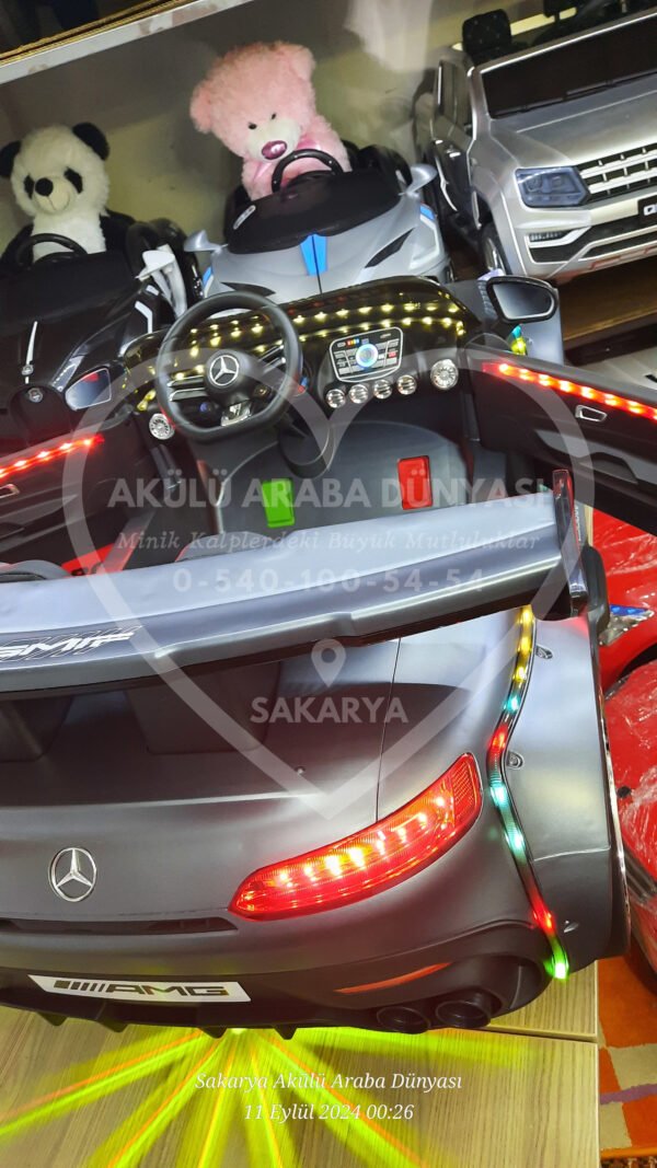 Mercedes AMG 24 Volt Drift Özellikli Akülü Araba