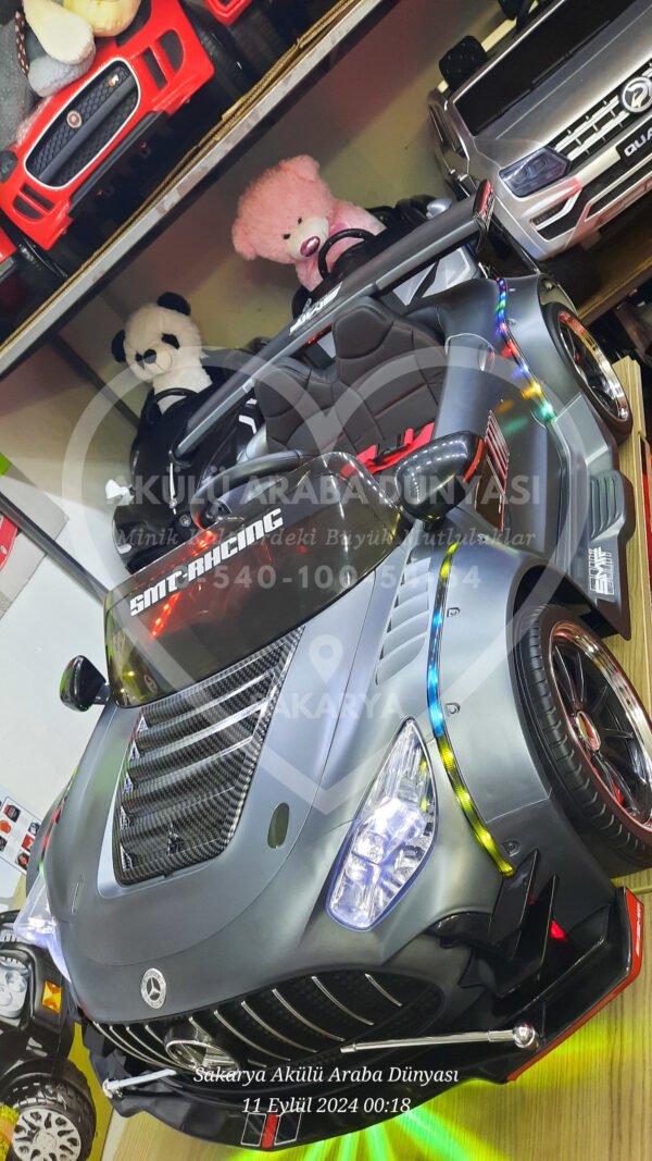 Mercedes AMG 24 Volt Drift Özellikli Akülü Araba