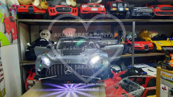Mercedes AMG 24 Volt Drift Özellikli Akülü Araba