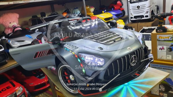 Mercedes AMG 24 Volt Drift Özellikli Akülü Araba