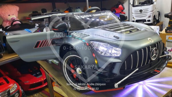 Mercedes AMG 24 Volt Drift Özellikli Akülü Araba