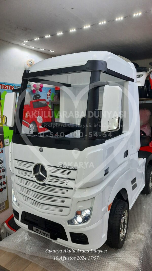 Mercedes Benz Actros Akülü Tır 12 Volt Kumandalı Lisanslı - Görsel 1