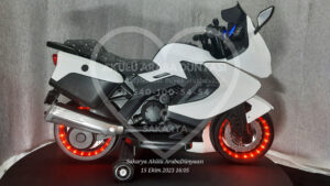 Işıklı Teker BabyHope 438 12 Volt Akülü Motosiklet XMX 316 Beyaz