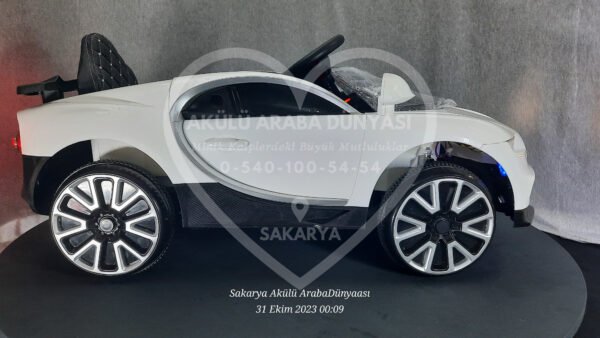 BabyHope Bugo 440 12 Volt Akülü Araba Beyaz - Görsel 1
