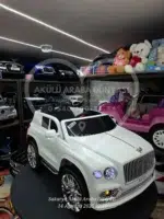 Akülü Araba 12 Volt Uzaktan Kumandalı – Boss GT Beyaz | Bentley Tarzı Tasarım - Görsel 17