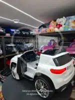 Akülü Araba 12 Volt Uzaktan Kumandalı – Boss GT Beyaz | Bentley Tarzı Tasarım - Görsel 8