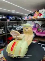 12V Çift Motorlu Vespa Modeli Akülü Scooter – LED Işıklı, EVA Teker, Uzaktan Kumandalı - Görsel 15