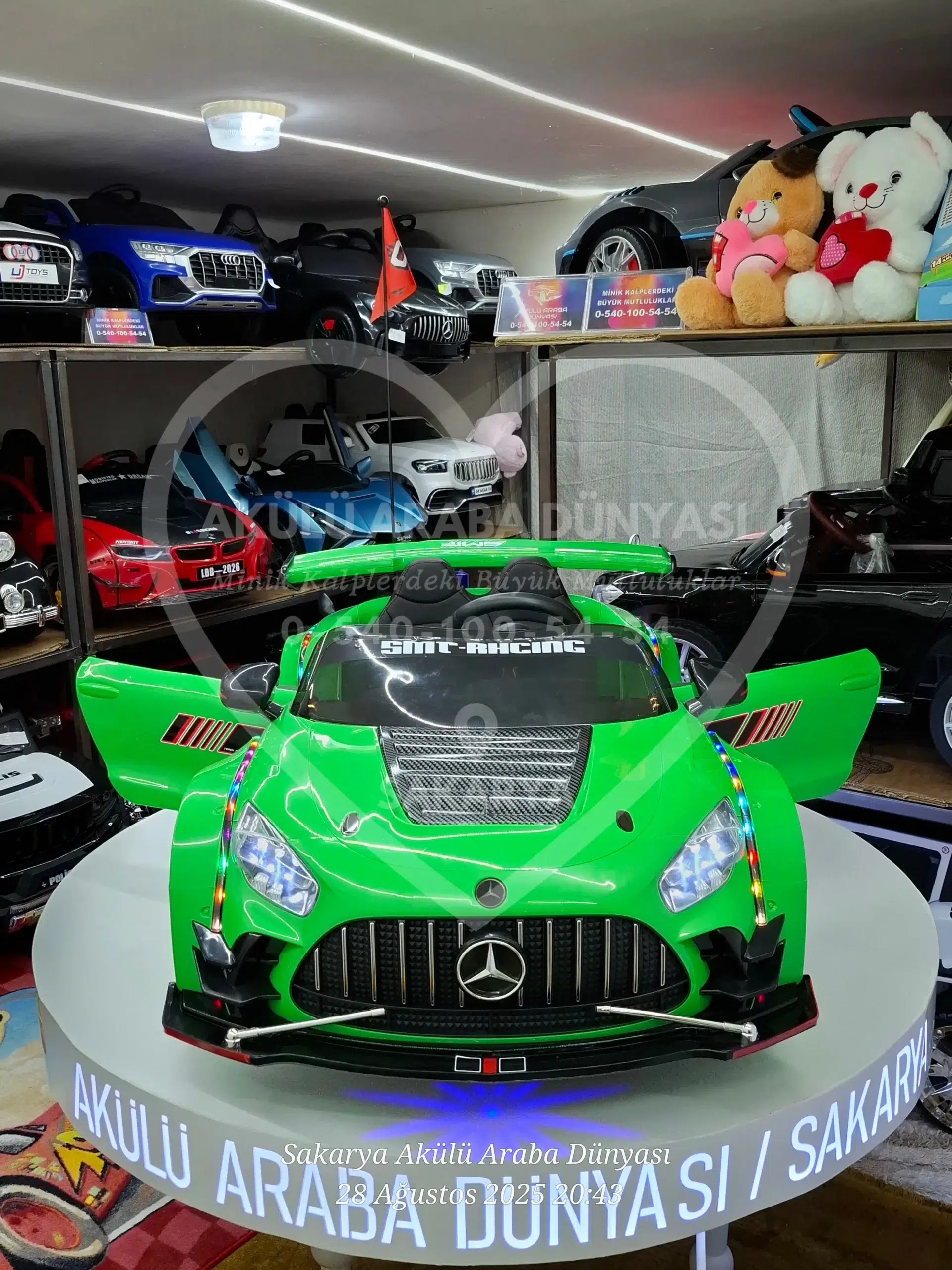 Mercedes AMG Akülü Araba 12V 4x4 Yeşil Eva Teker (11) Mercedes AMG Akülü Araba 12V 4x4 – EVA Tekerlek, Uzaktan Kumandalı, Çift Kişilik - Görsel 1