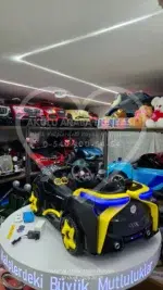 BMW i8 Görünümlü Akülü Araba Furkan Toys Cool Motors 12V - Siyah/Sarı Yarış Serisi - Görsel 4